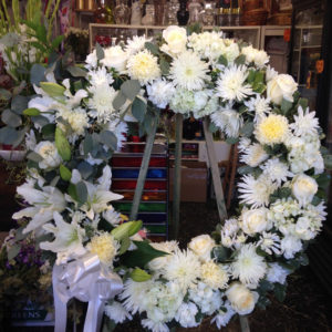 White Eucalyptus Wreath L